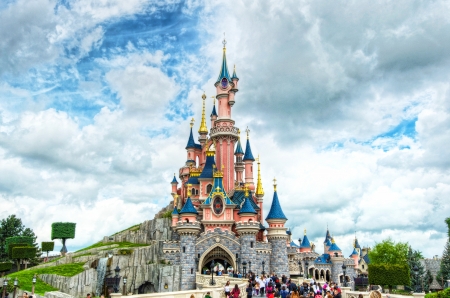 chateau-disneyland-paris